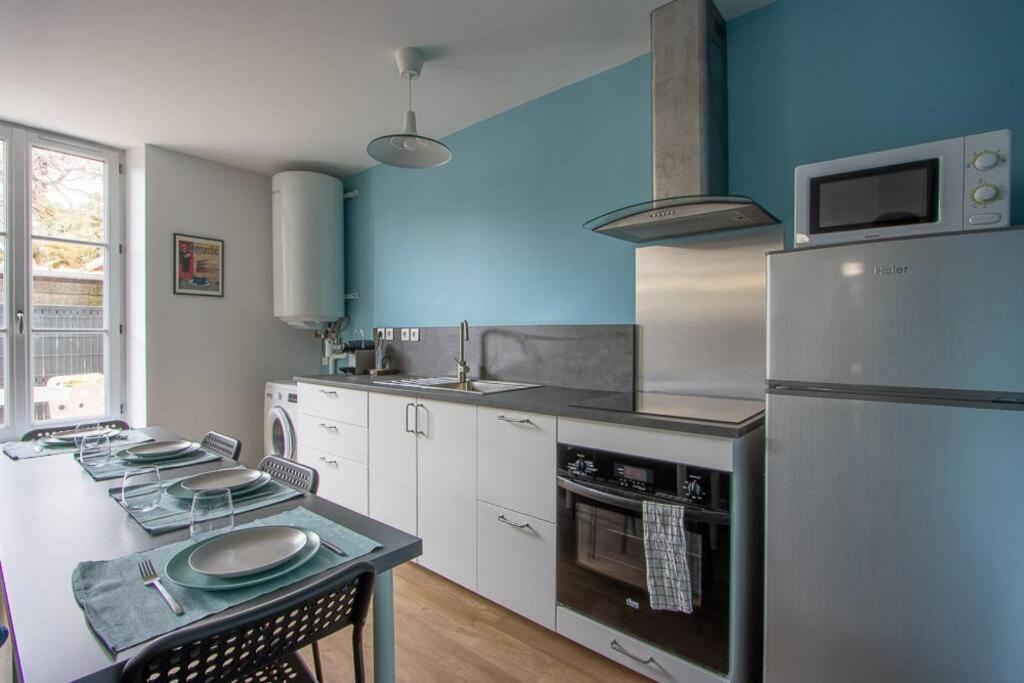 Appartement Avec Terrasse Et Parking, A Meaux Exterior photo